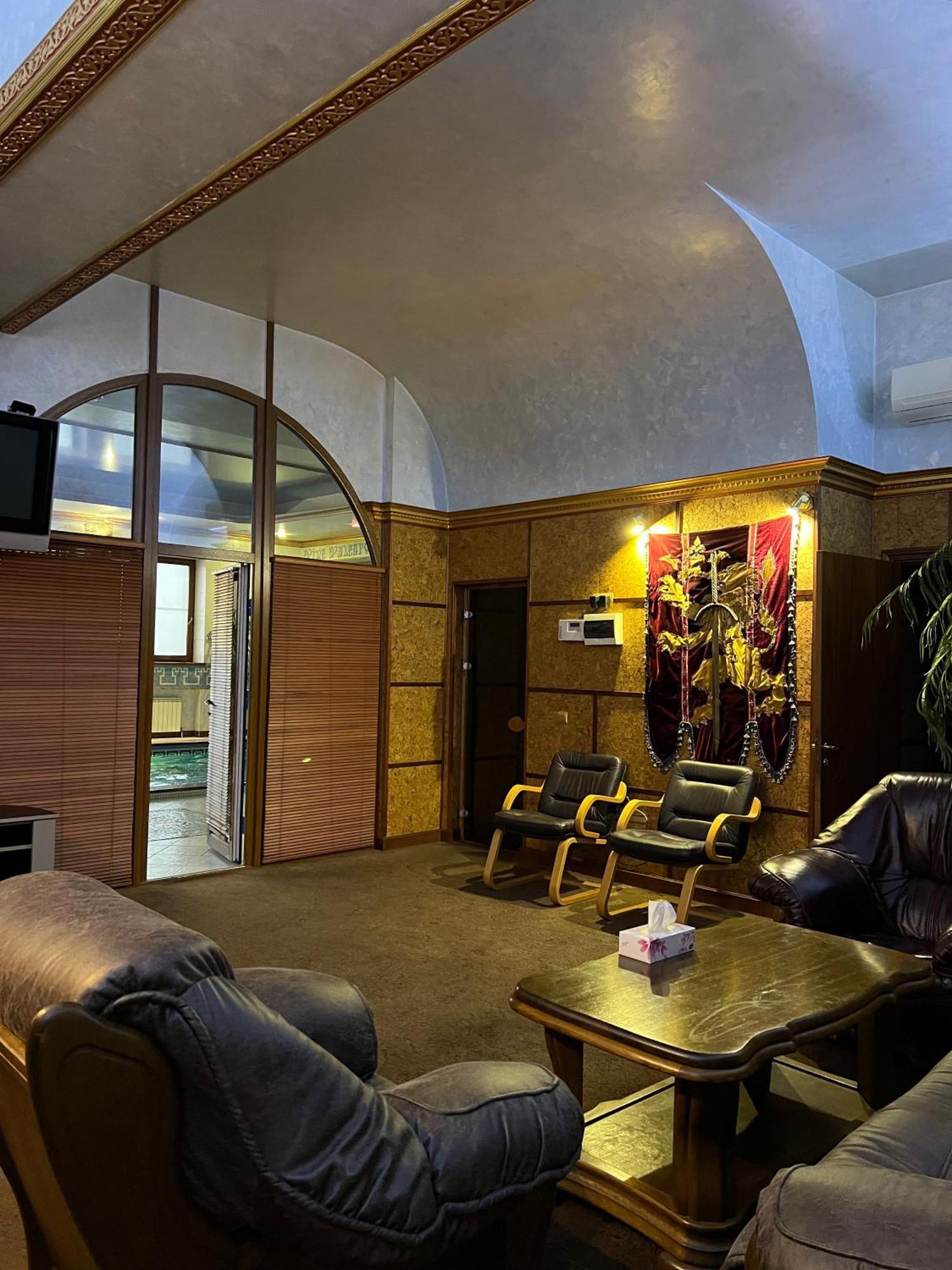 Kamelot Hotel