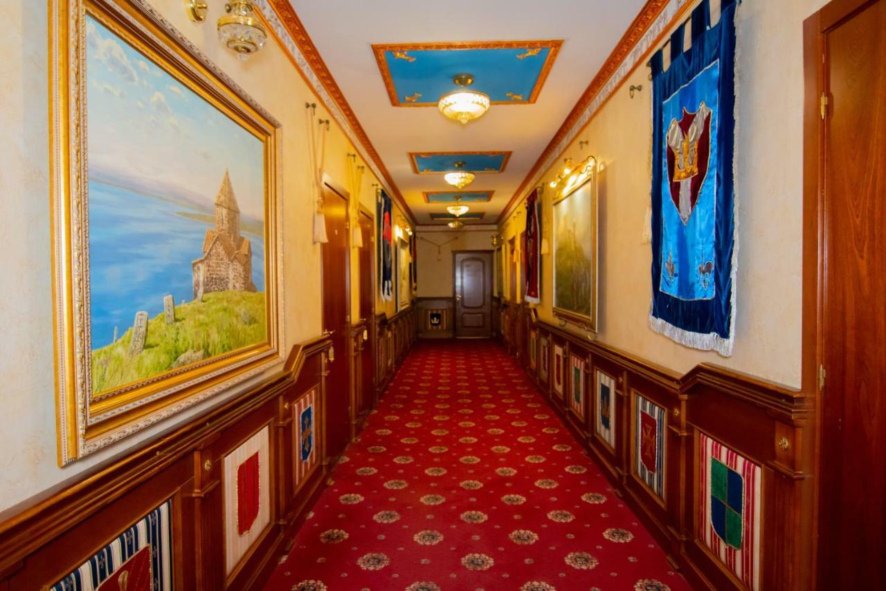 Hotel Kamelot 4*